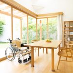 車いすでも快適に過ごせるリビング