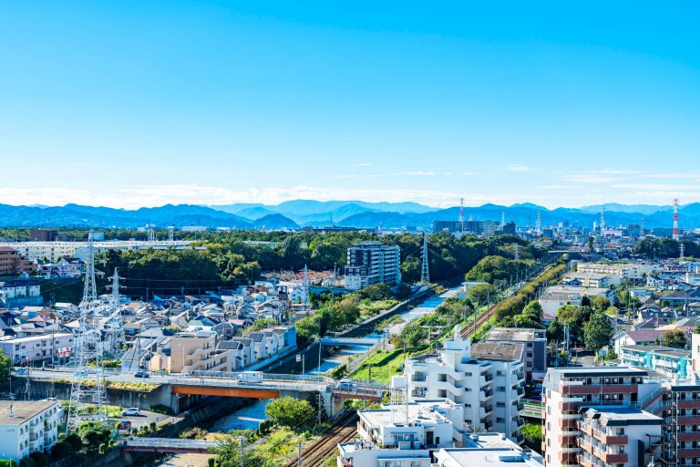 町田の住みやすさは?利便性・街の魅力・子育てのしやすさを解説 上空から眺める町田市街