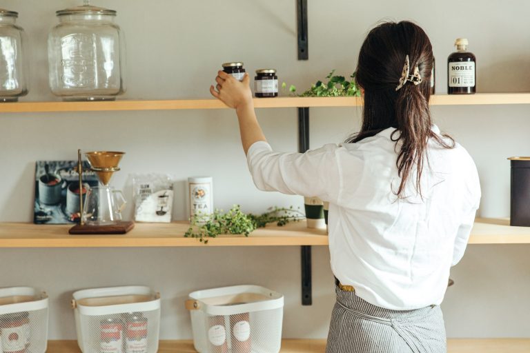 パントリーの間取り4選！必要な広さや注意点を知っておしゃれなキッチンに